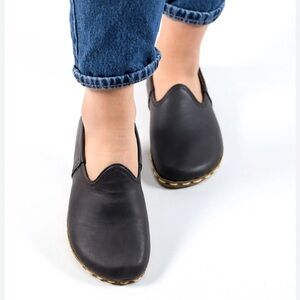 Kisa Women's Handmade Leather Barefoot slip-on shoes